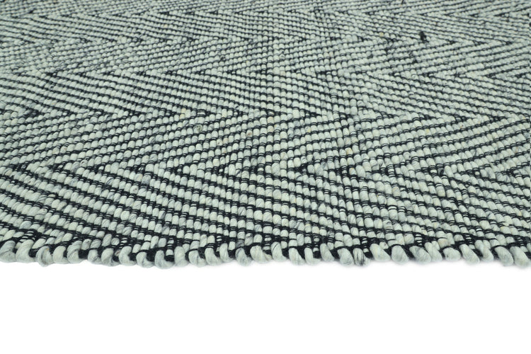 Chevron - BLACK