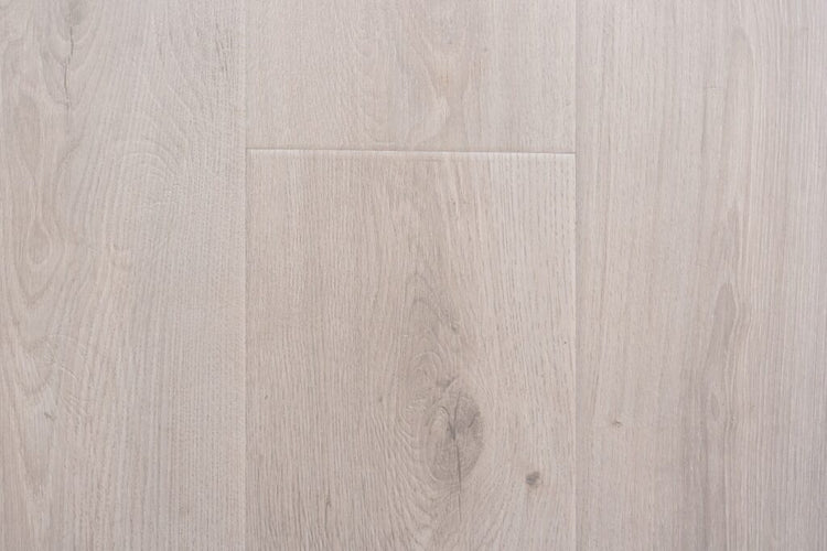 FSOZ2336 Lunar Oak Laminate 12mm AC4 *Special Offer*