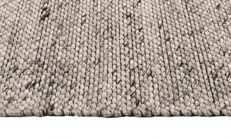 Bela rug in Grey – view 2