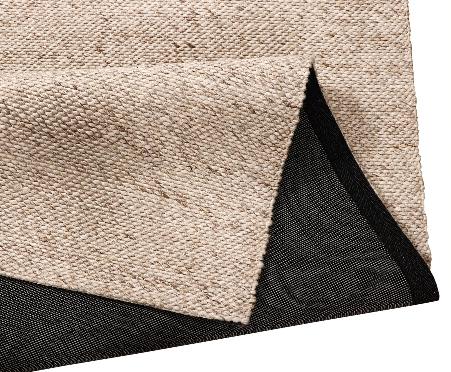 Bela rug in Oyster – view 3