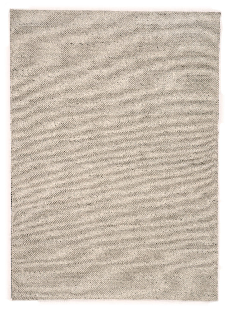Bela rug in Steel – full rug view