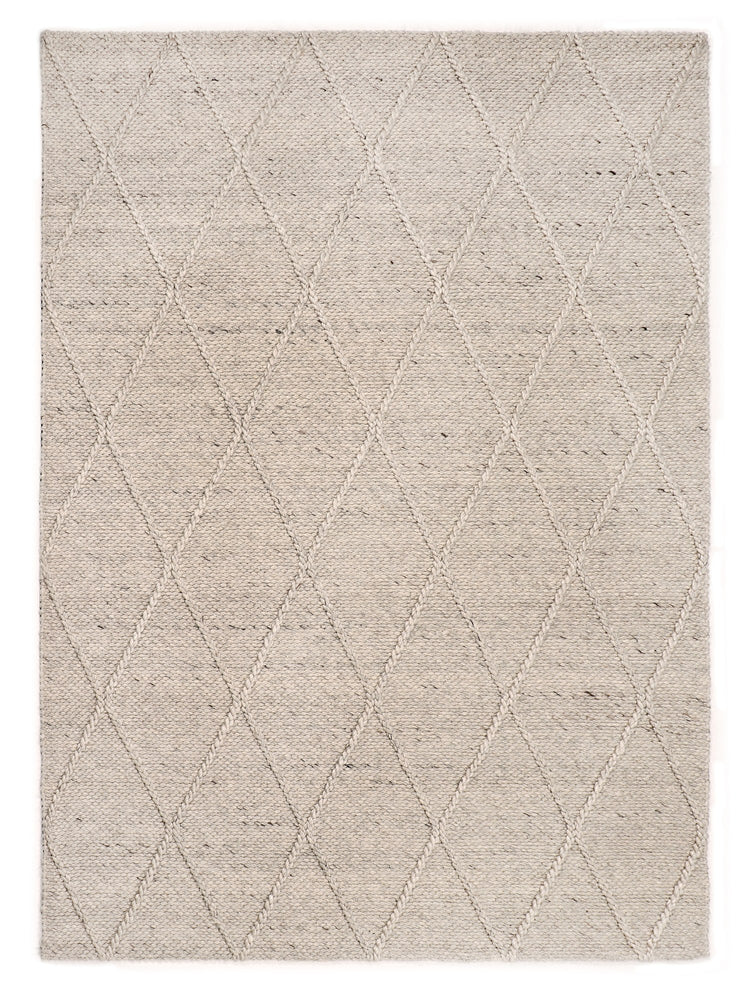 Hallie rug in Steel – full rug view