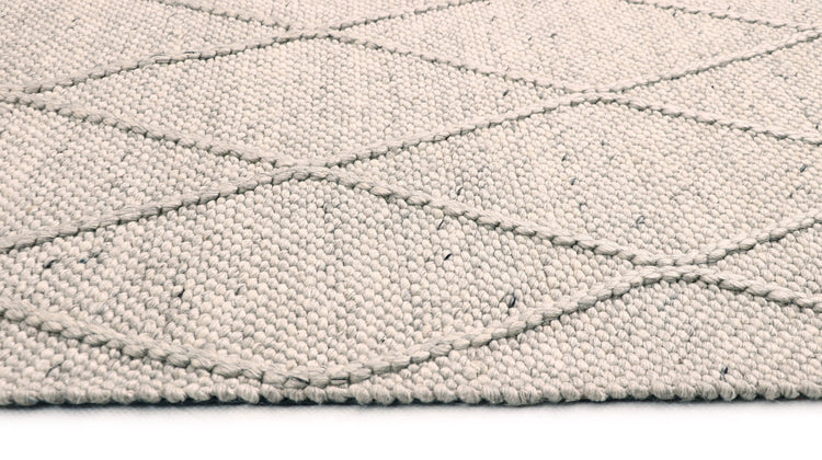 Hallie rug in Steel – view 2