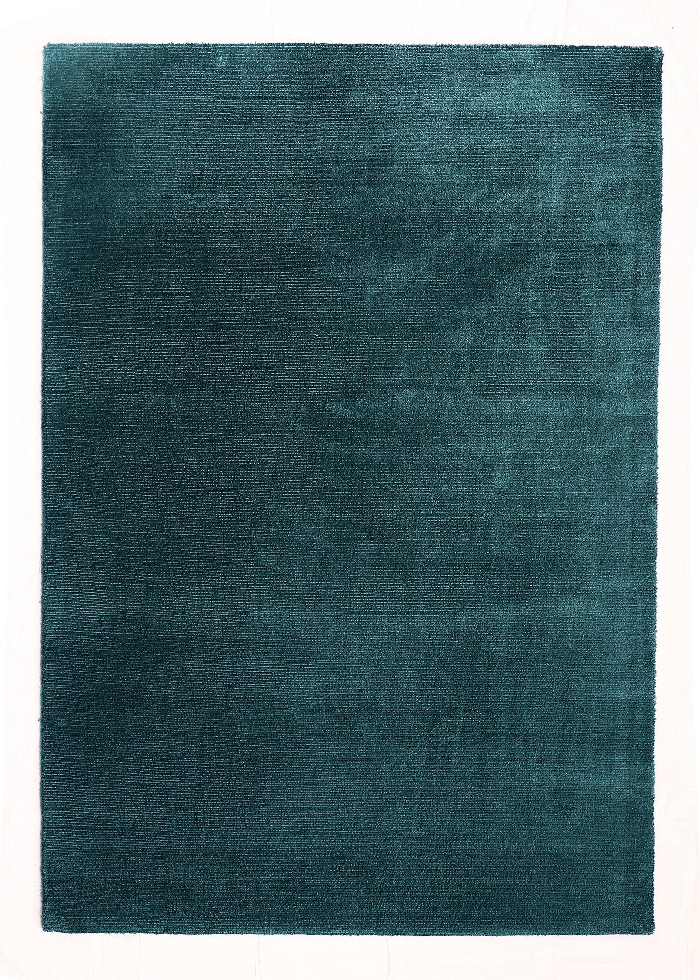 Kaliah rug in Petrol – full rug view