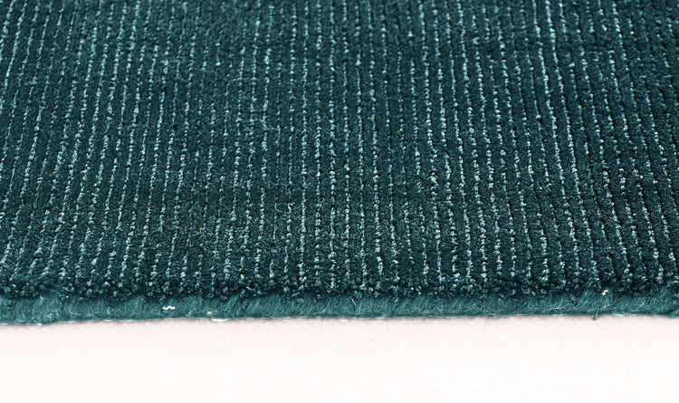 Kaliah rug in Petrol – view 2